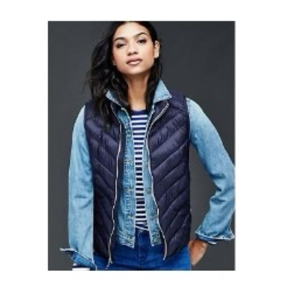 GAP Navy Blue Primaloft Puffer Elastic Vest size Small